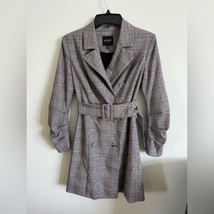 Guess Checkered Blazer in Gray and Red